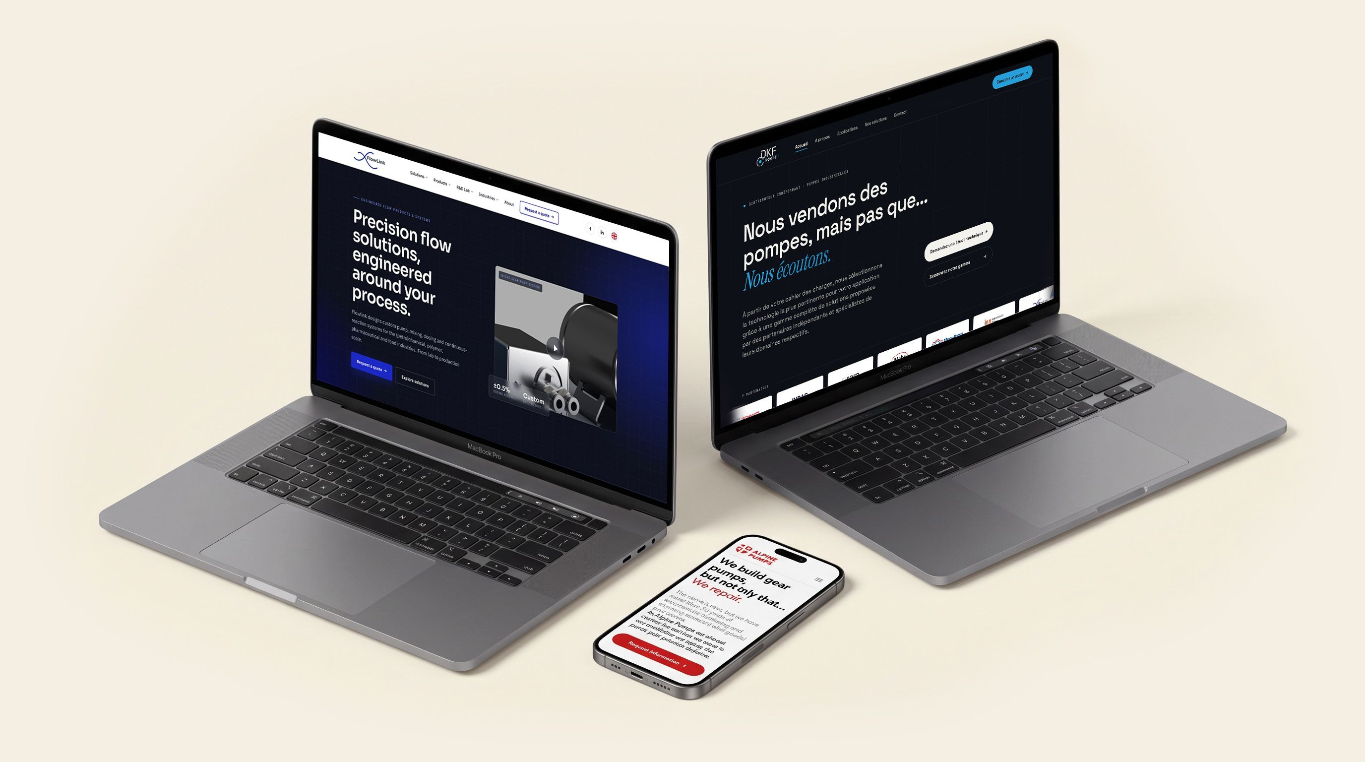 Trois sites réalisés par Hélios Atelier Web affichés sur deux ordinateurs portables et un téléphone